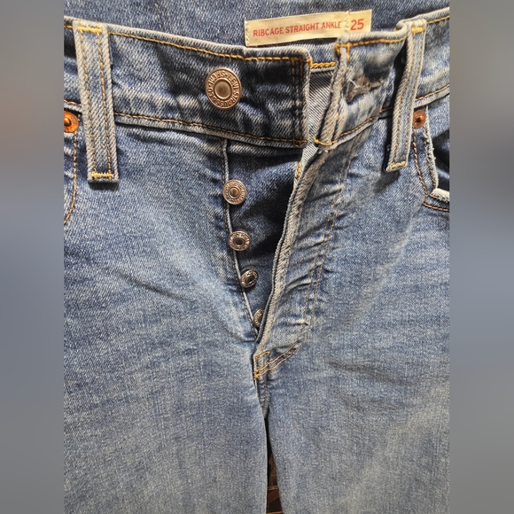 Levis Blue Ribcage Straight Ankle Jeans - Picture 9 of 9